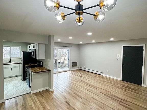 2nd image of 406 Oakland Ave APT 7