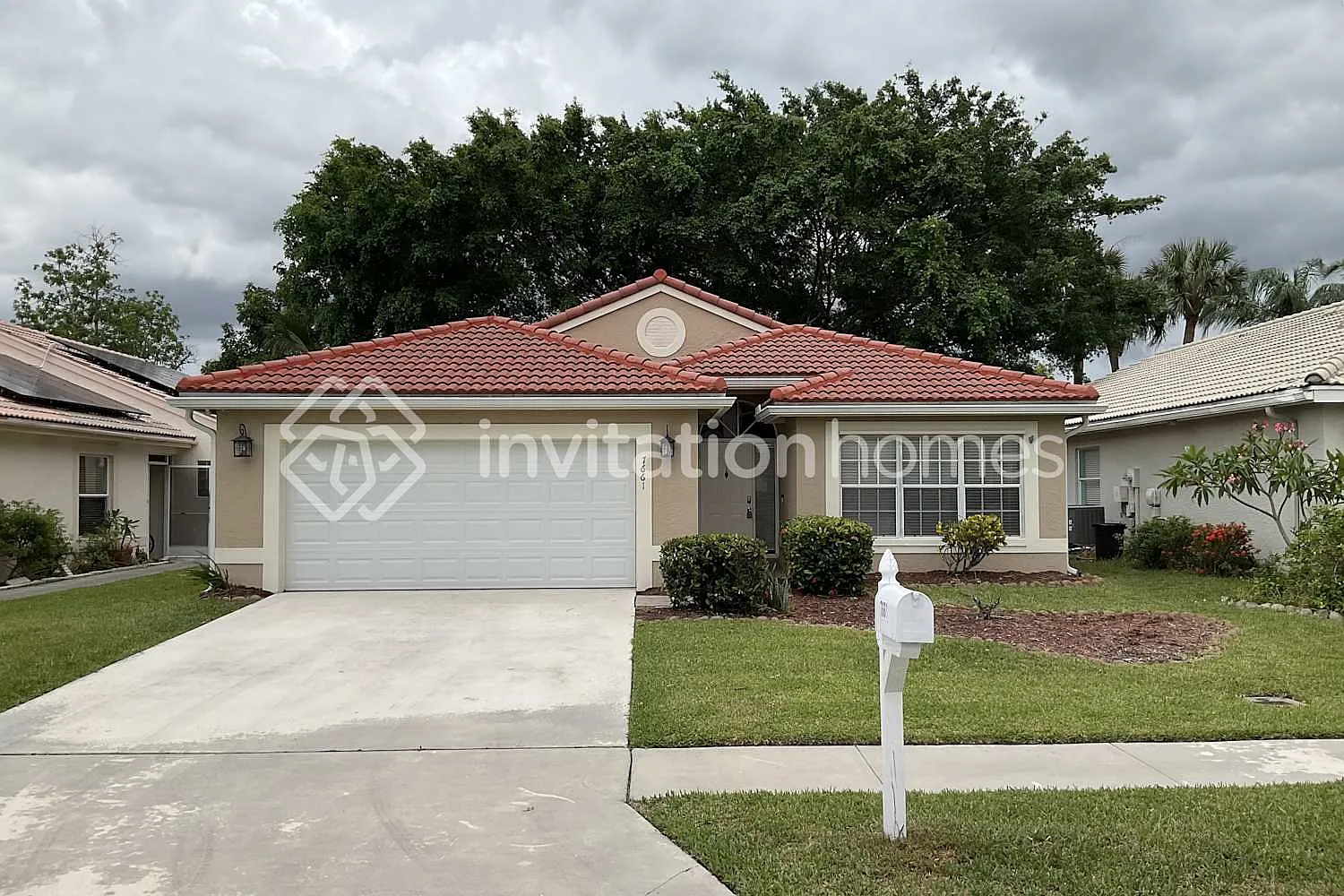 7661 Bristol Bay Ln Lake Worth, FL 33467 — Photo 1