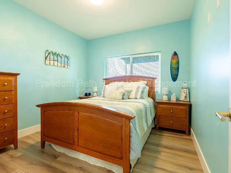 925 Comeback Bay Ln — Photo 25