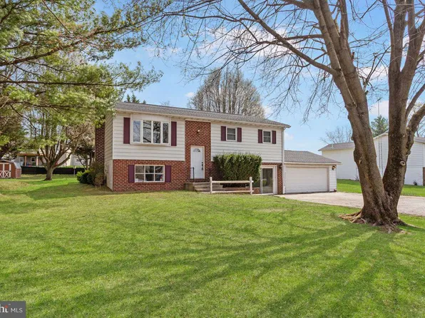 1014 Frederick Pike, Littlestown, PA 17340