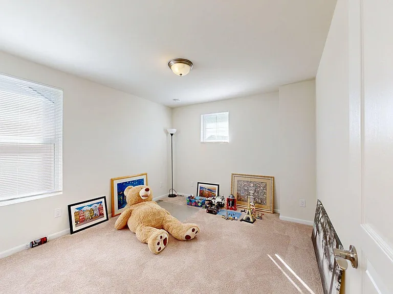 2901 Dillon Dr — Photo 17