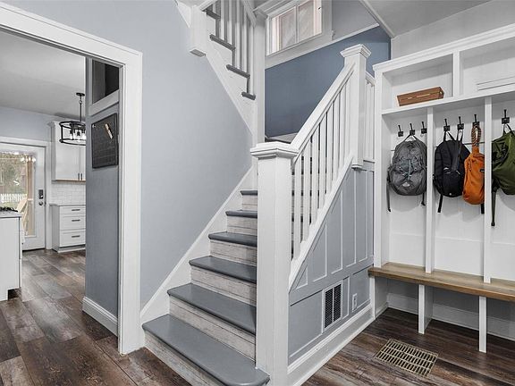 3rd image of 4972 Itaska St