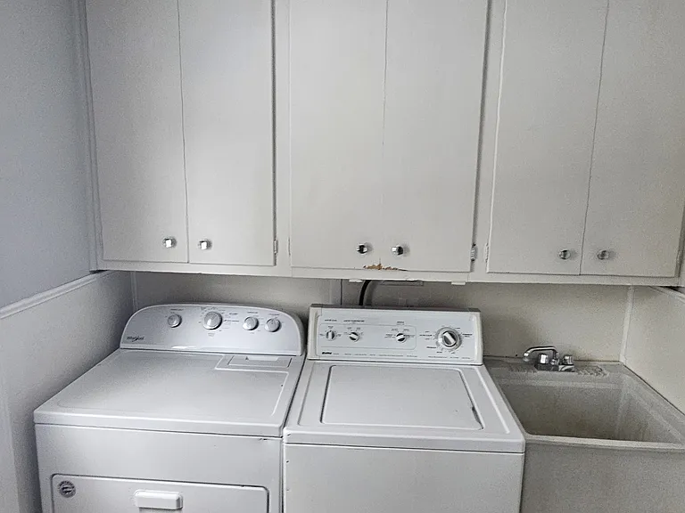 Laundry Room & Utility Room
