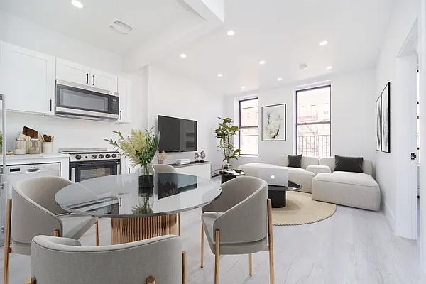 Rented by The Agency | media 2