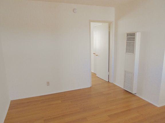 4th image of 3653 Overland Ave APT 9