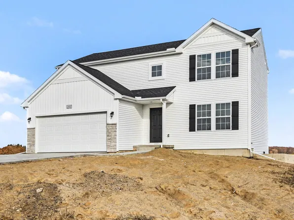 901 Breezewood Dr, Lakeville, IN 46536