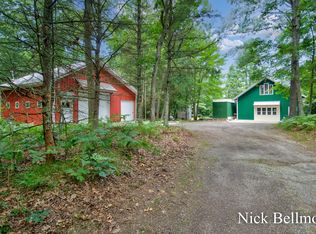 1686 Silver Creek Rd, Whitehall, MI 49461