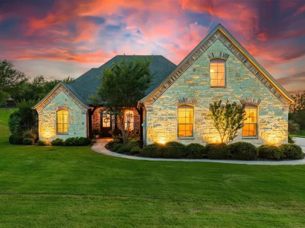 10301 Mustang Wells Dr, Fort Worth, TX 76126