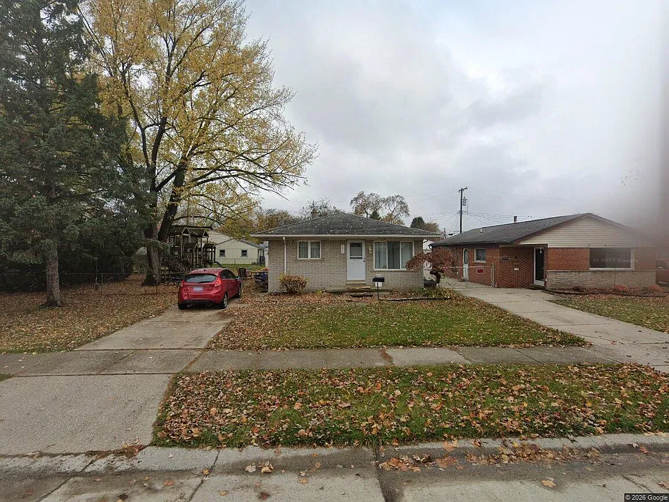 5878 Buckingham Ave
