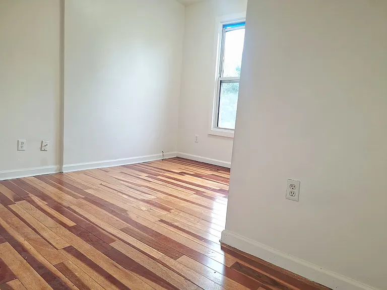 241 W Ivy St #2L — Photo 9