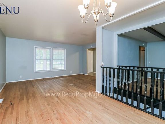 4th image of 3827 Hearthstone Dr