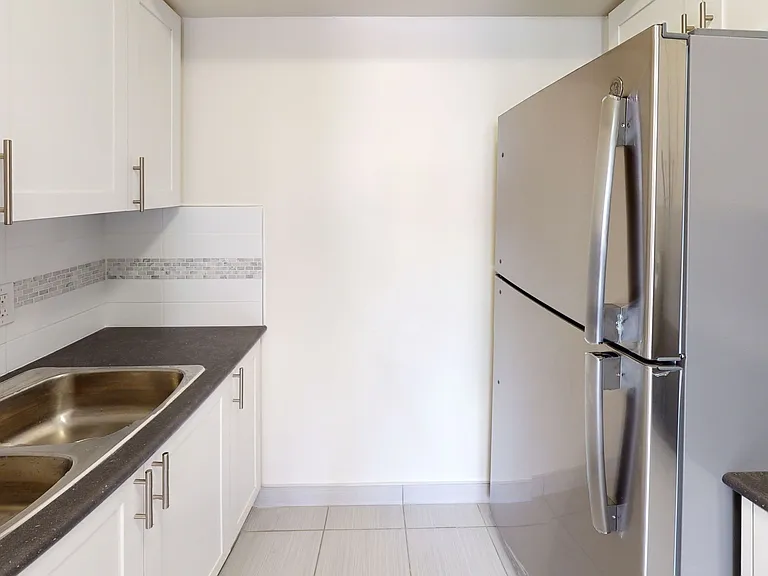 25 Wellesley St W — Photo 52