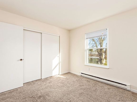 5th image of 2589 Red Rock Blvd APT B