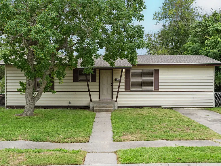 5921 Riley Dr — Photo 1