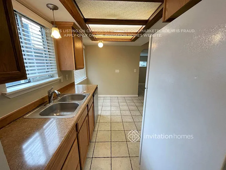 10311 D St E — Photo 8