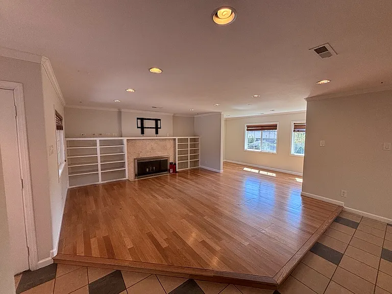 1637 Garnet Ln — Photo 5