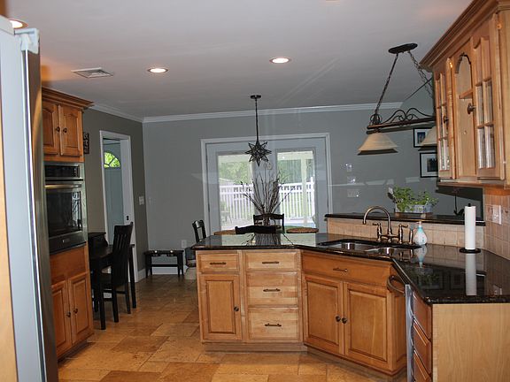 5th image of 56 Hill Terrace Dr