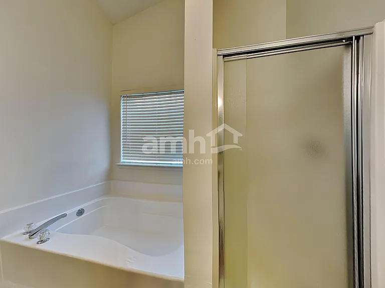 6014 Pennycross Ln — Photo 14