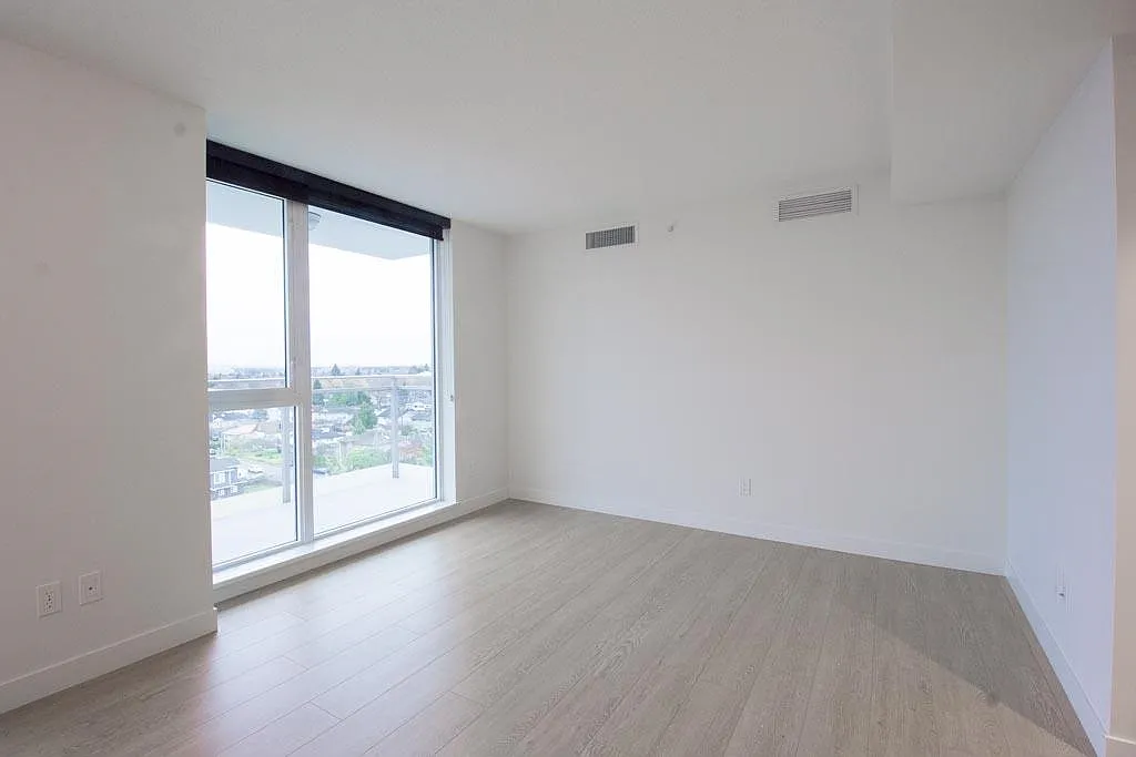 2 bed, 883 sqft, $2,750 — Photo 3