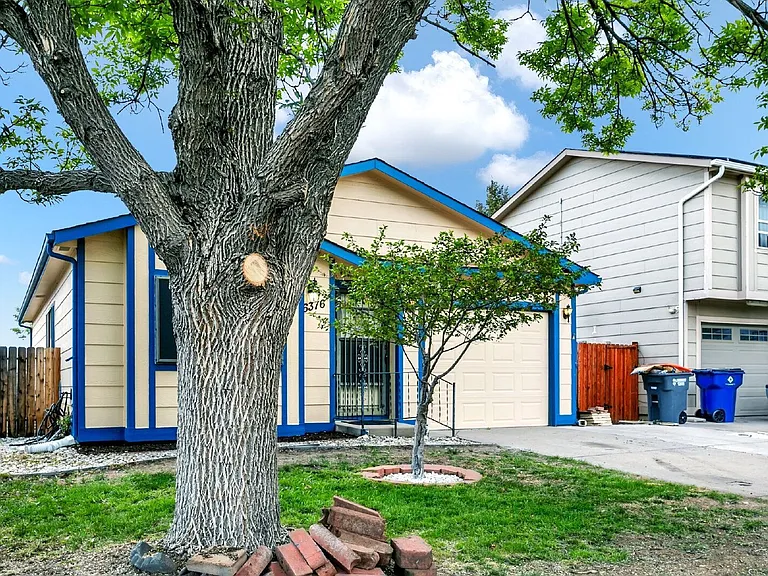 6376 Chantilly Pl — Photo 3