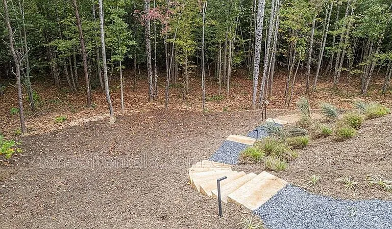 128 Sanctuary Ln — Photo 34