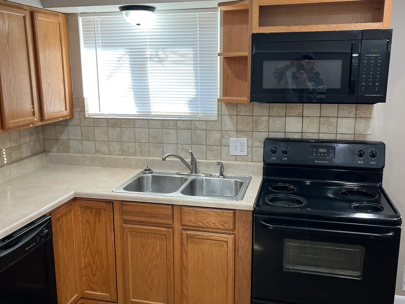 4 bed, 1700 sqft, $2,300 — Photo 1
