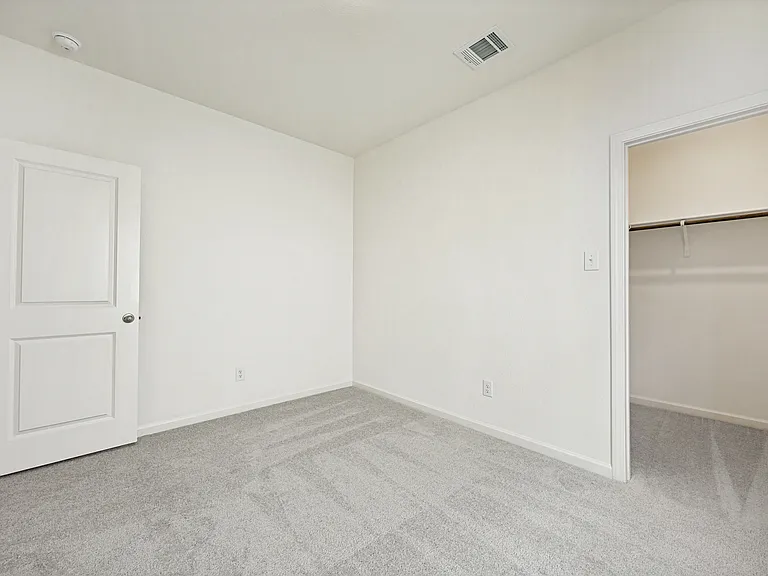 525 Cherry Ln — Photo 18