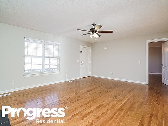 5th image of 926 Hawksridge Dr