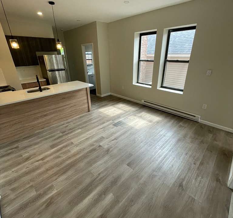 1st image of 383 Avon Ave #3R