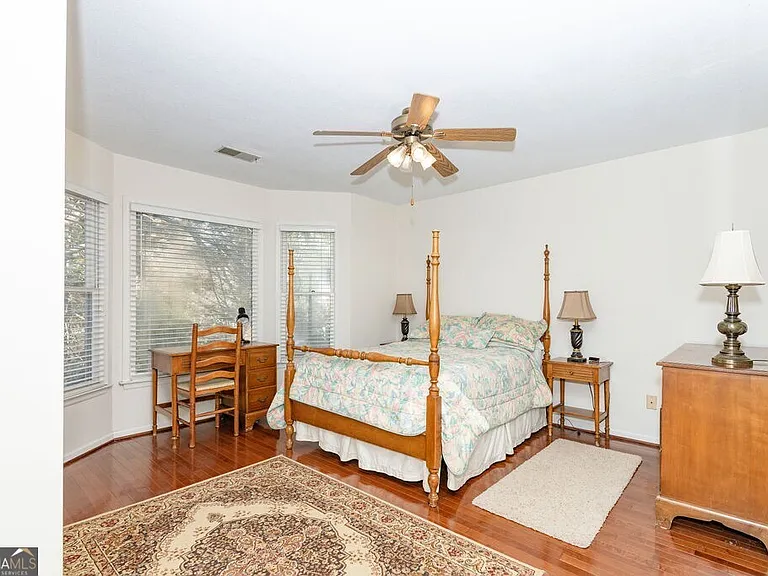 10315 Crescent Ridge Dr — Photo 20