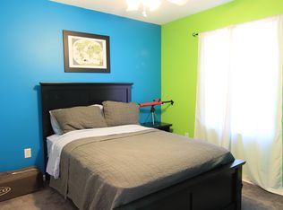 321 Osprey Point Dr, Sneads Ferry, NC 28460