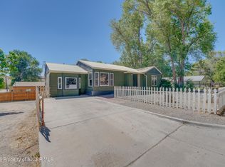 1011 N Auburn Ave, Farmington, NM 87401