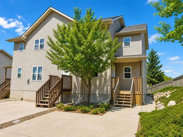 720 E Heritage Blvd W #16, Lethbridge, AB T1K 7X2
