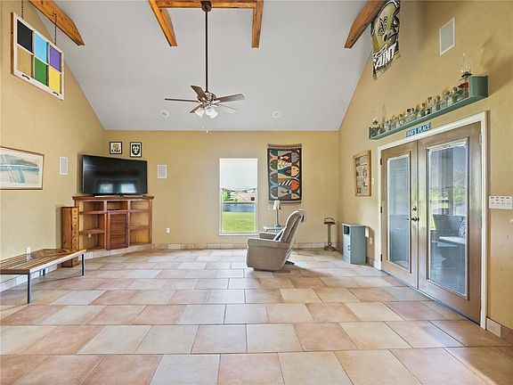 4th image of 40750 Eagle Ln