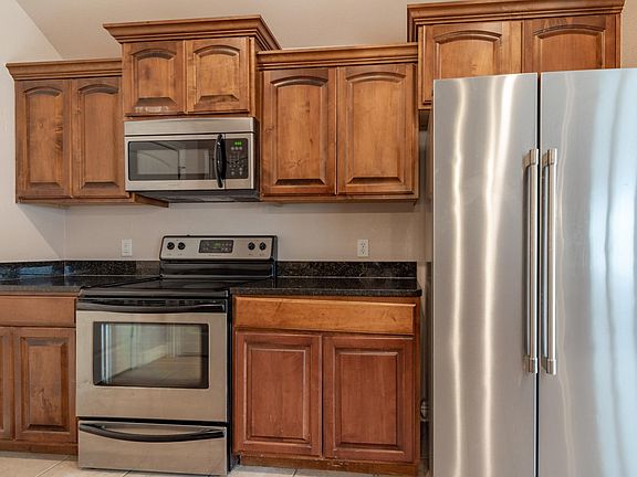 5th image of 2657 N Brush Creek Dr