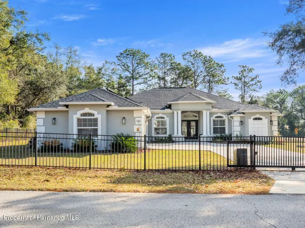 7482 Winter St, Brooksville, FL 34613