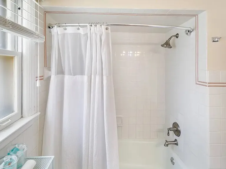 125 E Sunnyside Ave — Photo 32