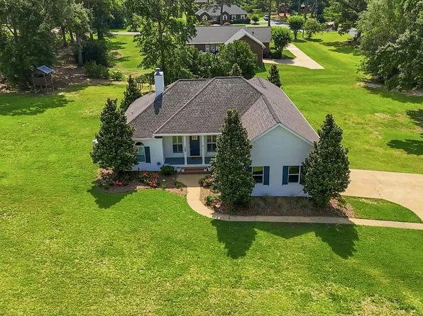 1382 Lake Front Dr, Cairo, GA 39828