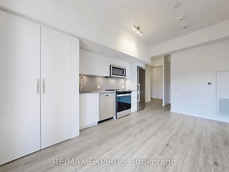 500 Wilson Ave #535 — Photo 6