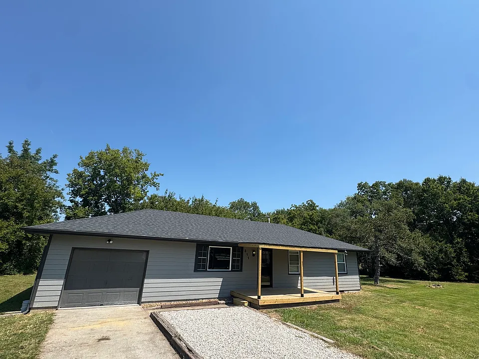 311 Renee Ln