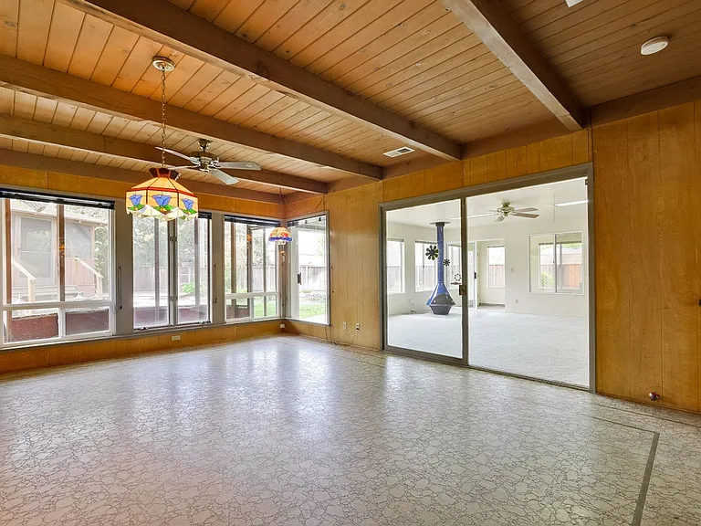 160 Kit Carson Ct — Photo 21