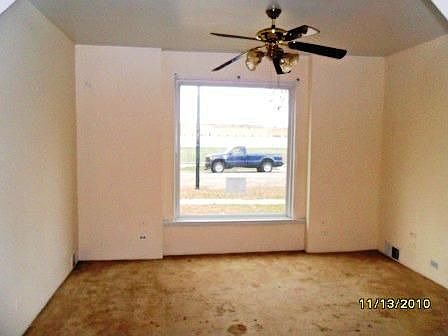 4th image of 2821 S 60th Ct