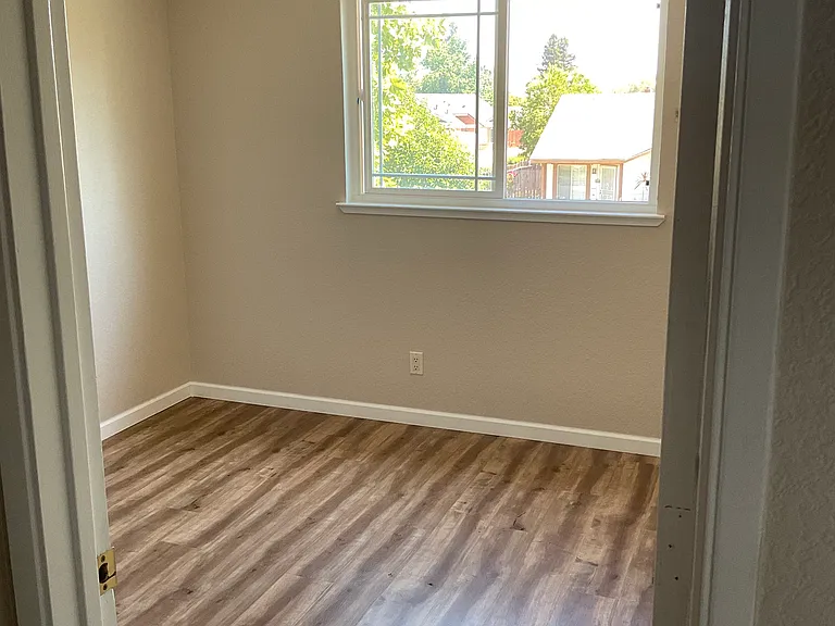 4215 Equinox Way — Photo 33