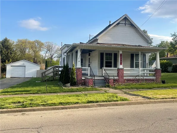 512 E Wood St, Paris, IL 61944