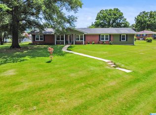 1001 Kingston Dr, Sylacauga, AL 35151