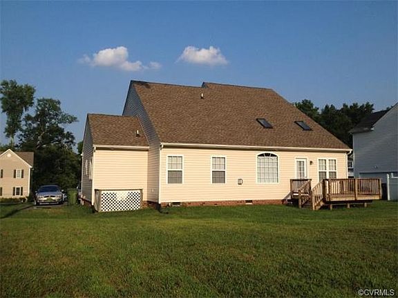 5th image of 1609 Camerons Landing Blvd