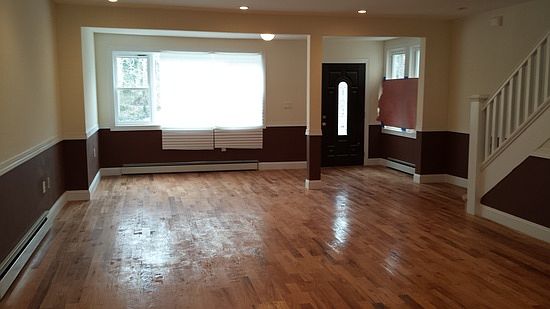 4th image of 109-03 214th St