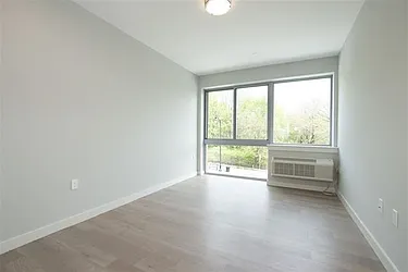 461 Newark Avenue, #4B