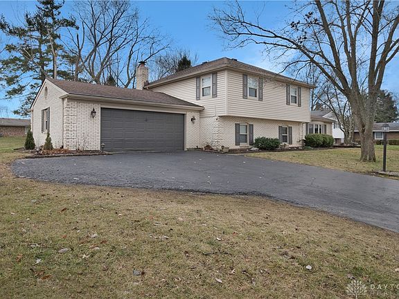 2nd image of 960 Fernshire Dr
