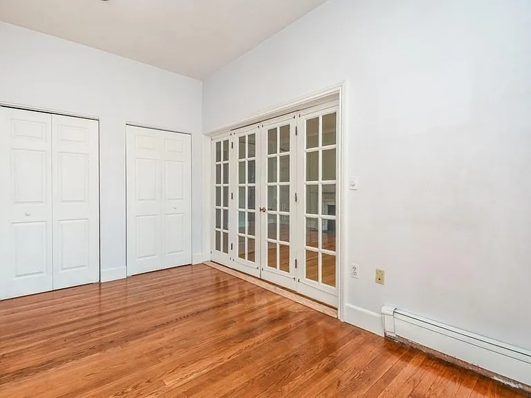 275 Beacon St #3B — Photo 6